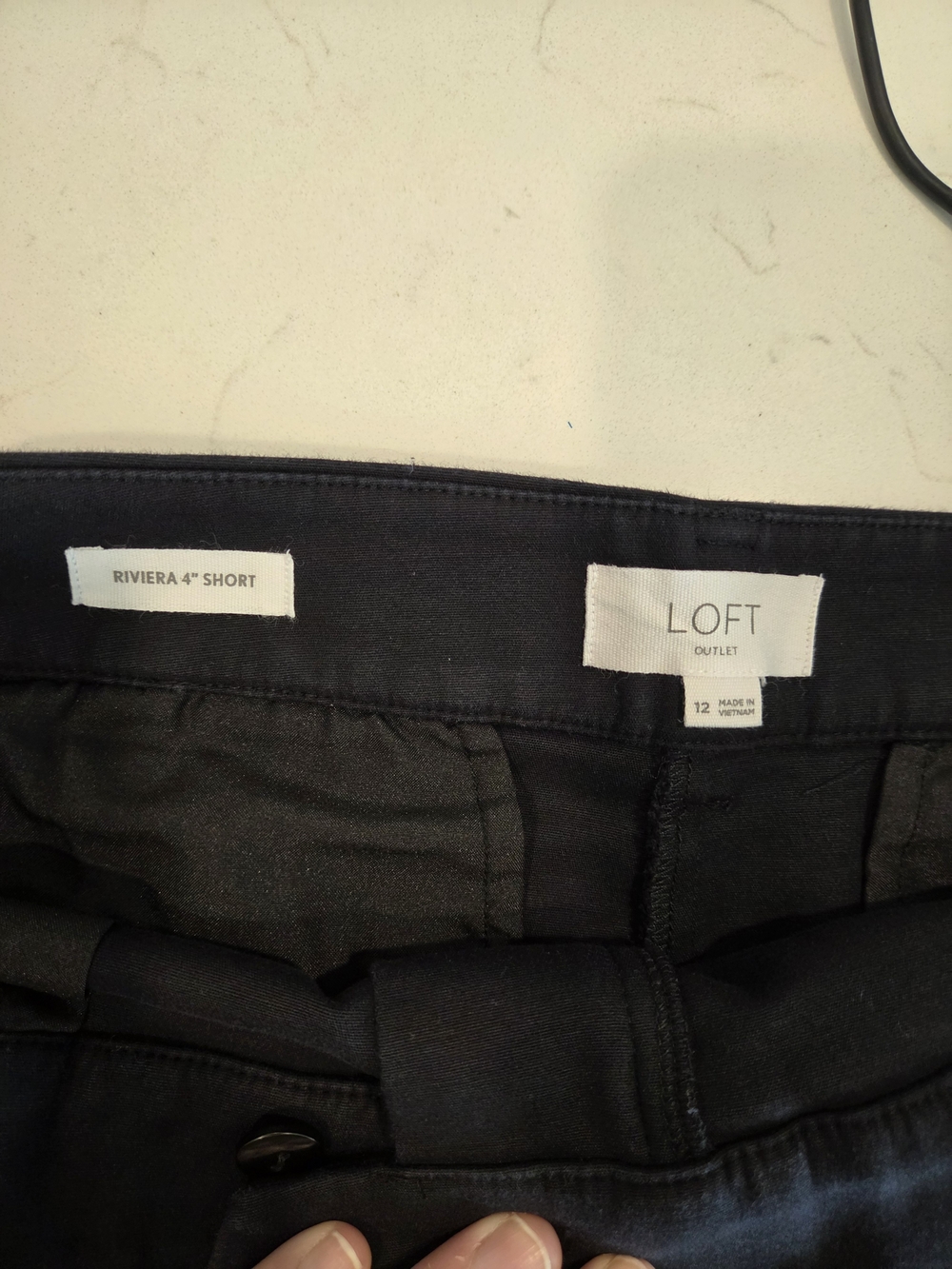 LOFT Black Tailored Shorts Size 12 Classic Career Casual Mid Rise - Picture 4 of 5